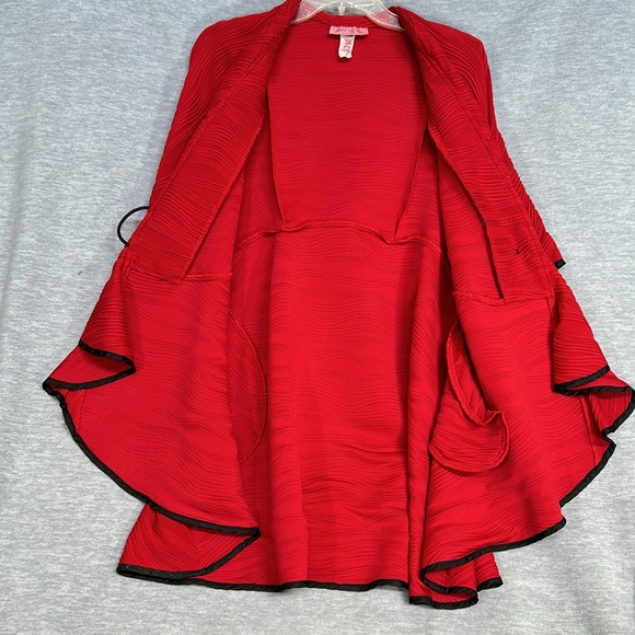COME N SEE Holiday Christmas Valentines Classic Big Button Warm Washable Cape - Picture 7 of 12